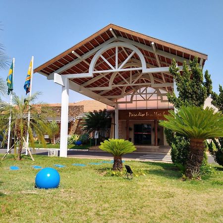 Paradise Inn Hotel カタンドゥーヴァ エクステリア 写真