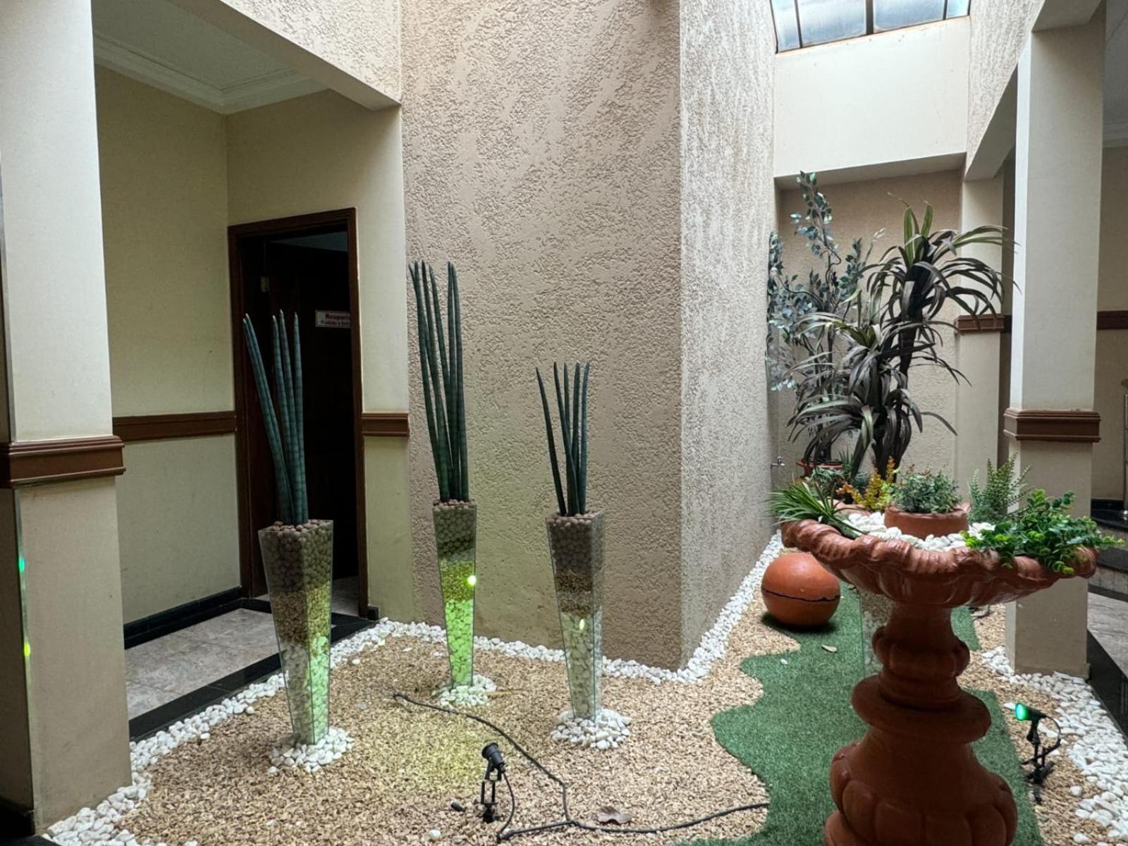 Paradise Inn Hotel カタンドゥーヴァ エクステリア 写真
